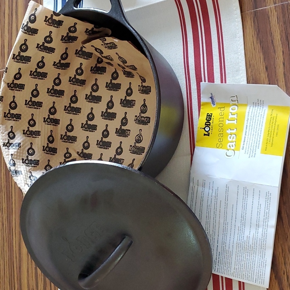 New Cast Iron 5qt pot from Lodge